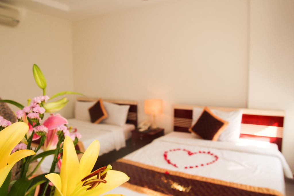 Vivyanne Hotel Da Nang Exterior photo