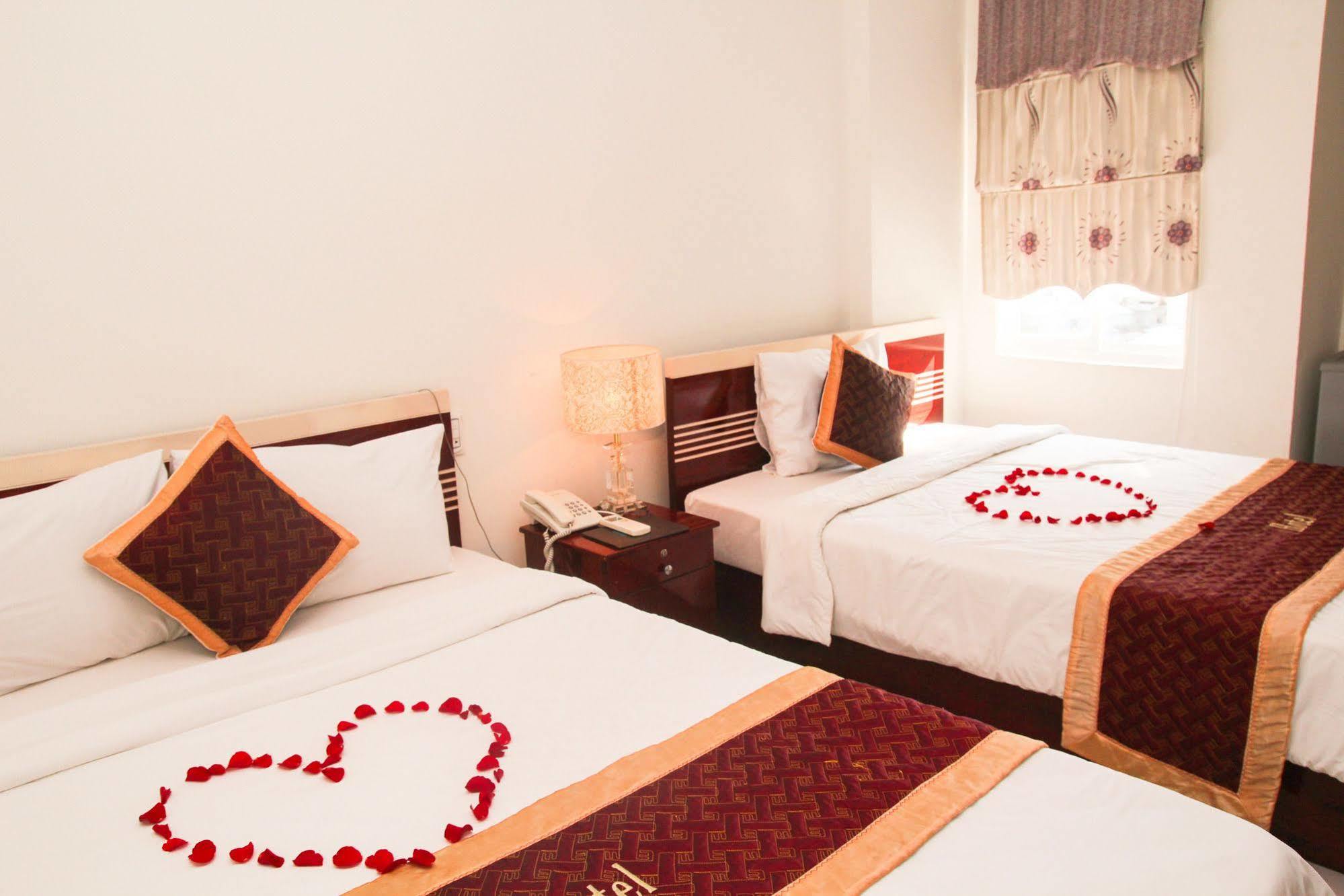 Vivyanne Hotel Da Nang Exterior photo